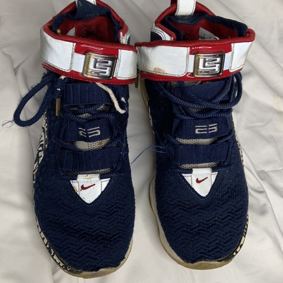 LeBron 17 Graffiti Cold Blue size 8 men’s - Picture 2 of 7